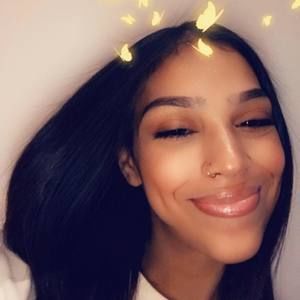 Meet your Posher, Khrystalyn